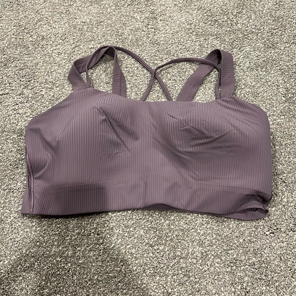 Lululemon like a cloud d/dd bra